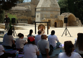 Əlilliyi olan şəxslər üçün yoqa festivalı təşkil olunub